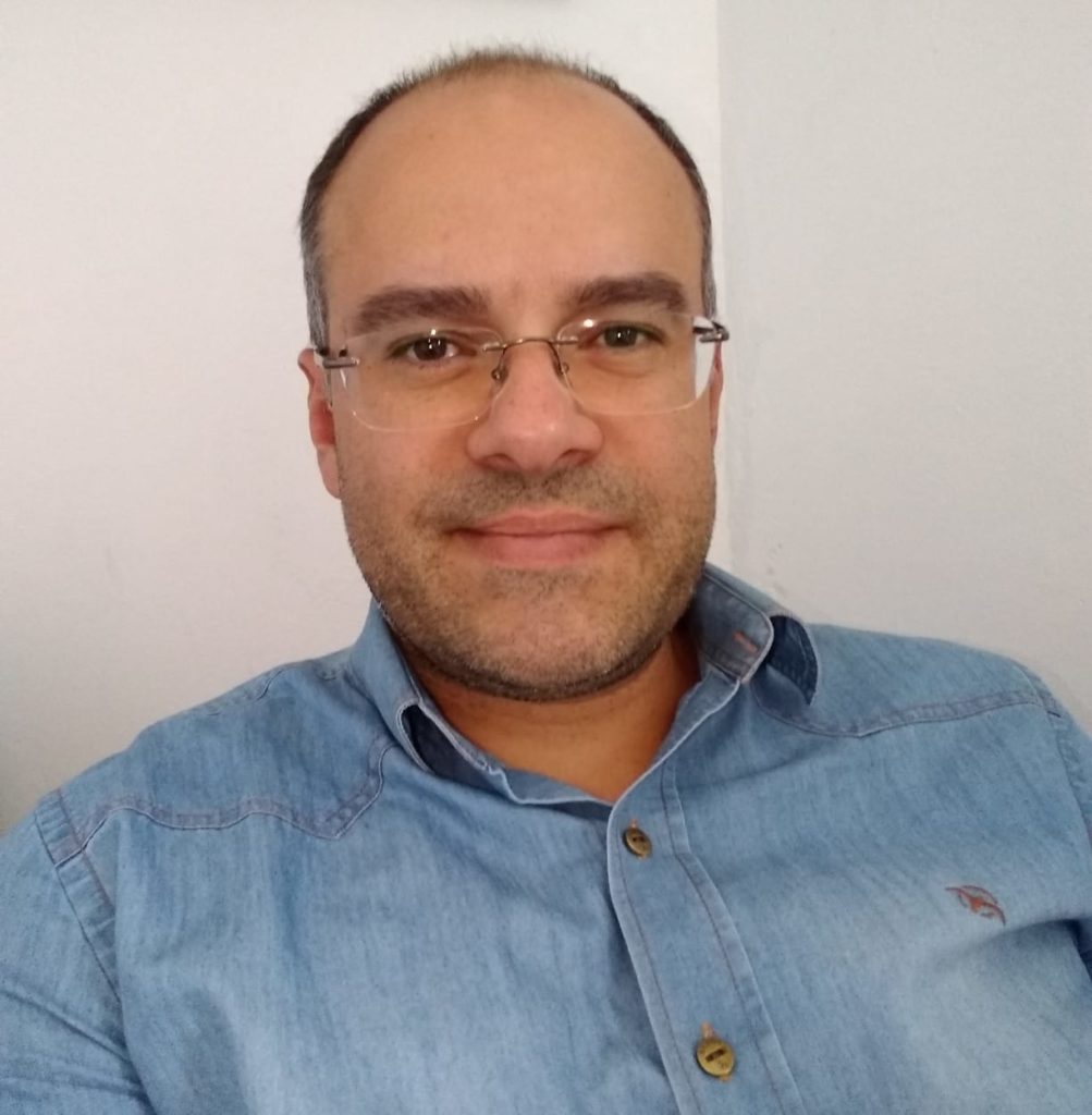 Psicólogo Rodrigo Fernando Ribeiro (CRP-04/26033)